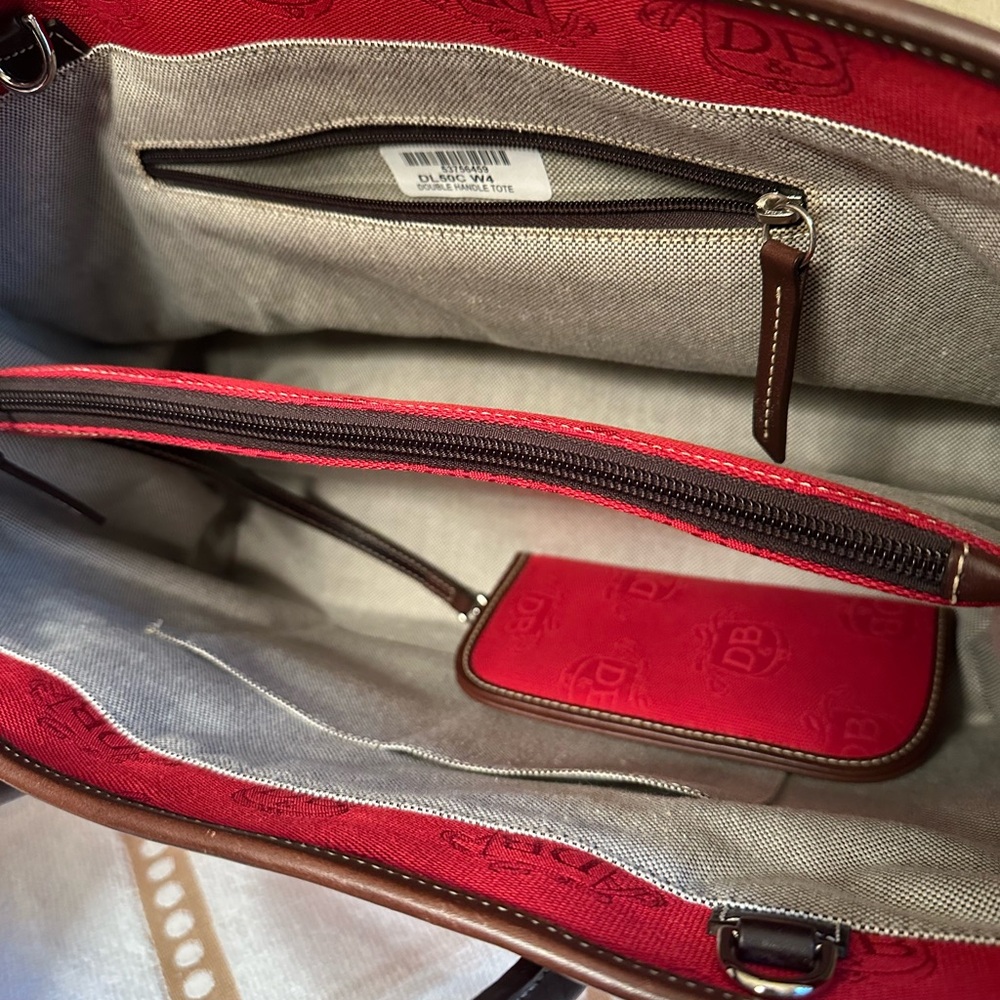 Dooney & Bourke Donegal Crest Red Tote/Handbag - Picture 4 of 8